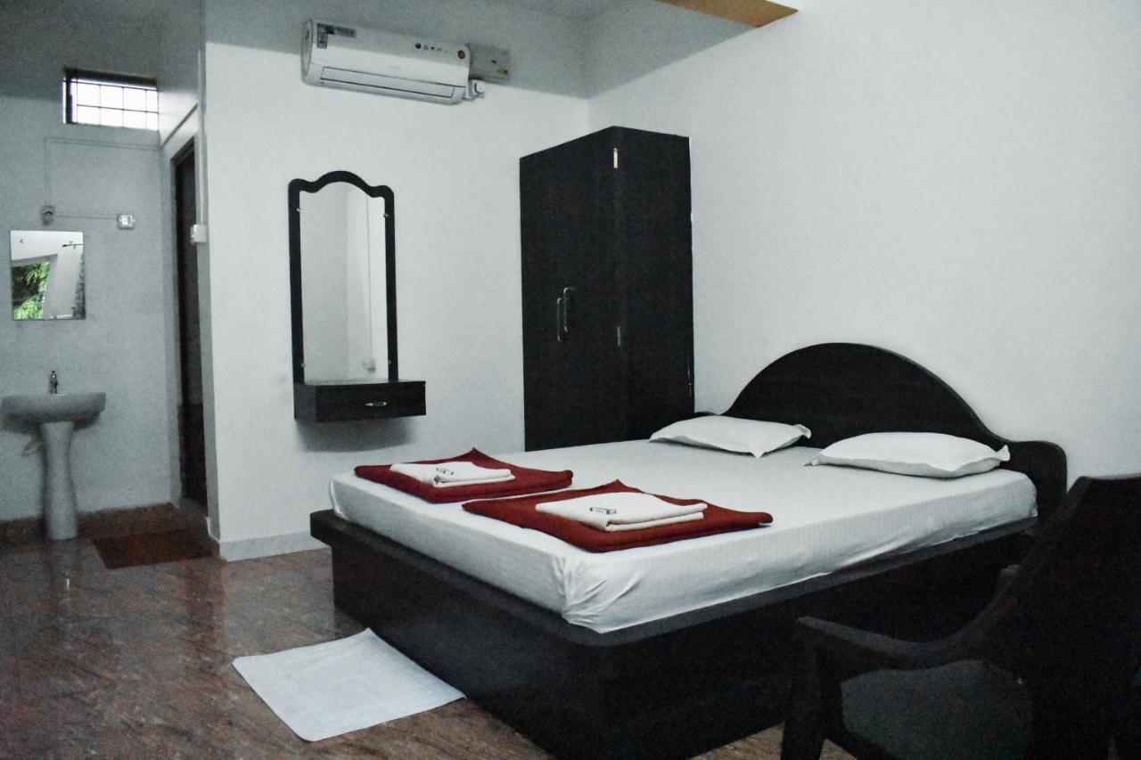 Hotel Gananjaya Gokarna  Luaran gambar