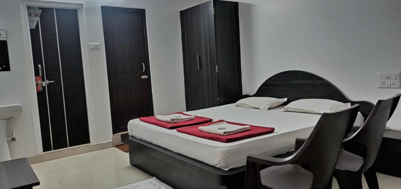 Hotel Gananjaya Gokarna  Luaran gambar